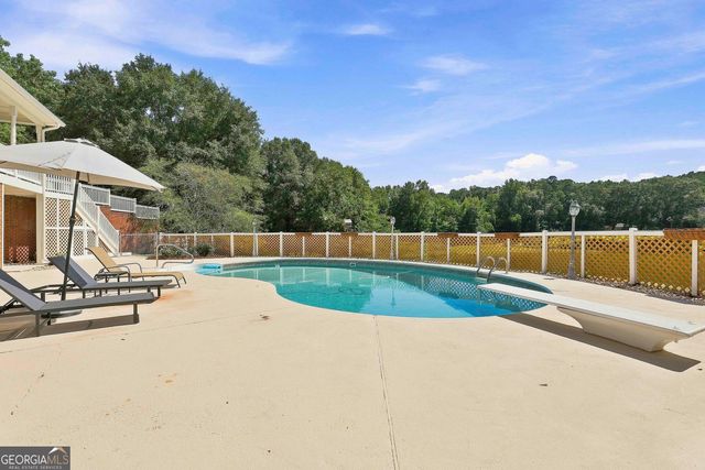 245 Pine Knott Road, Fayetteville, GA 30214