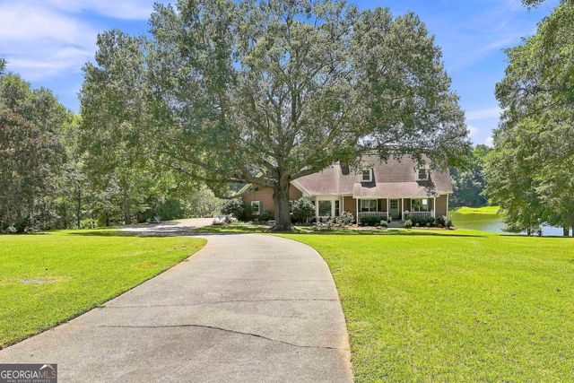 245 Pine Knott Road, Fayetteville, GA 30214