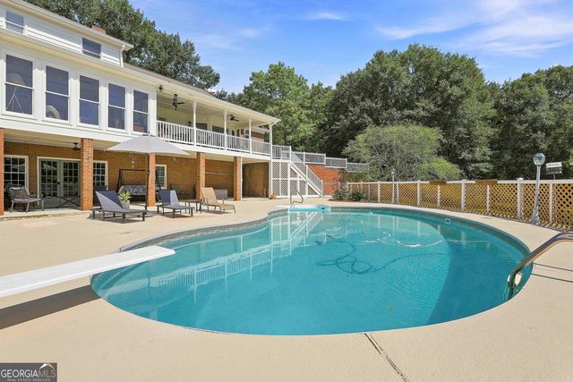245 Pine Knott Road, Fayetteville, GA 30214