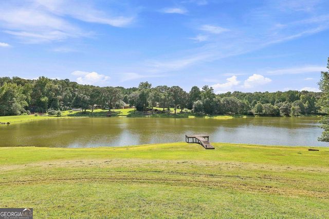 245 Pine Knott Road, Fayetteville, GA 30214