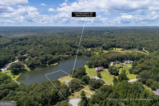245 Pine Knott Road, Fayetteville, GA 30214