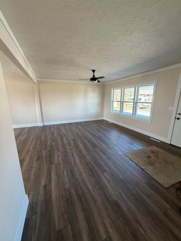 1207 Washington Avenue, West Plains, MO 65775