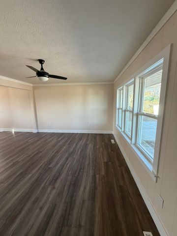 1207 Washington Avenue, West Plains, MO 65775