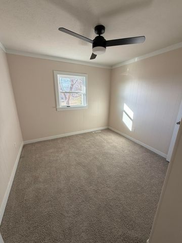 1207 Washington Avenue, West Plains, MO 65775