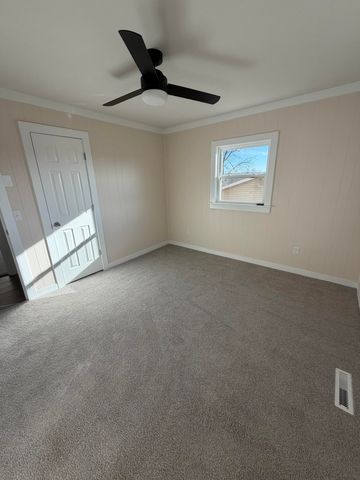 1207 Washington Avenue, West Plains, MO 65775