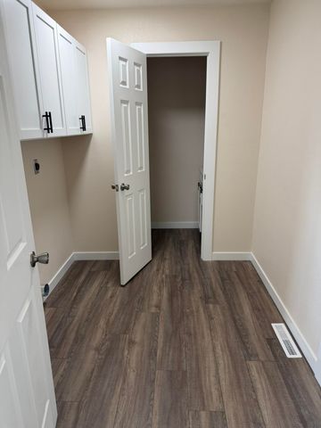 1207 Washington Avenue, West Plains, MO 65775