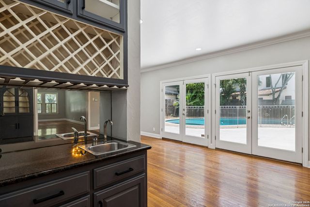 102 Nacogdoches, San Antonio, TX 78209