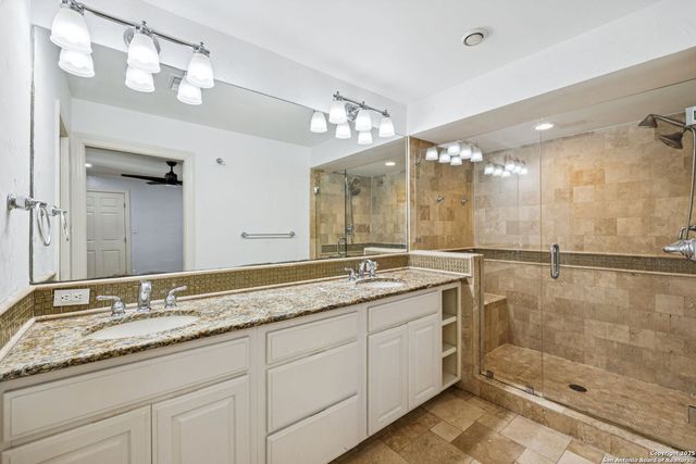 102 Nacogdoches, San Antonio, TX 78209