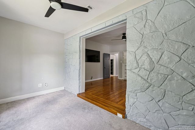102 Nacogdoches, San Antonio, TX 78209
