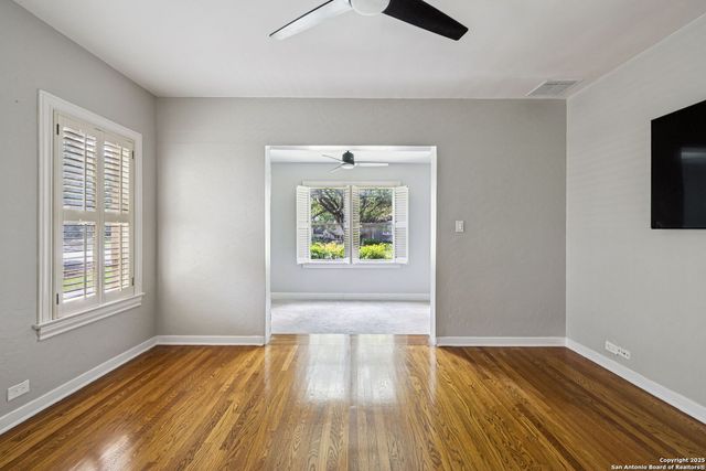 102 Nacogdoches, San Antonio, TX 78209