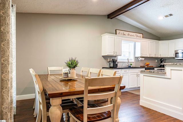 104 Burlington Avenue, Greenville, SC 29650