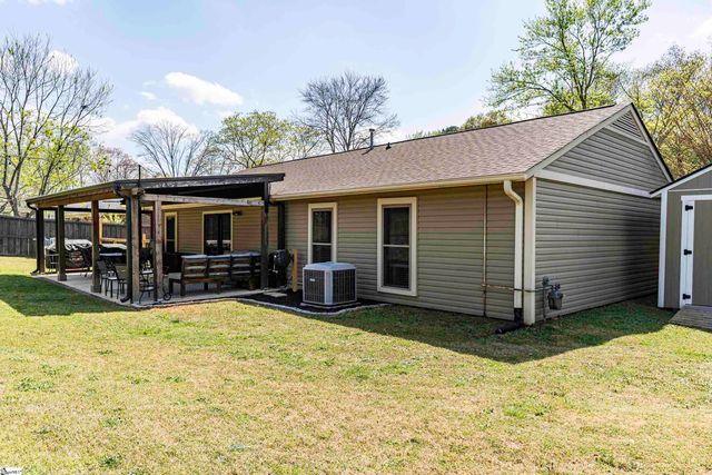 104 Burlington Avenue, Greenville, SC 29650