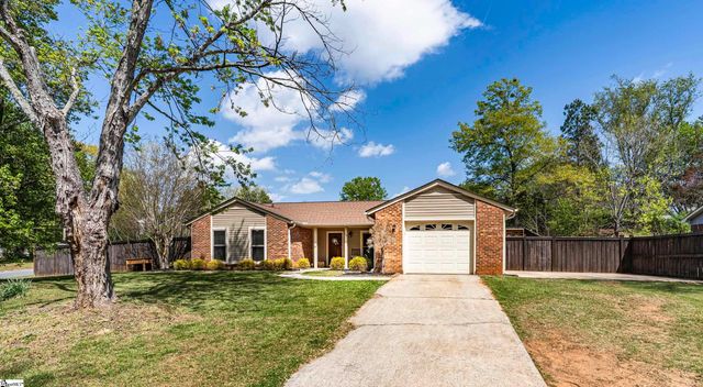 104 Burlington Avenue, Greenville, SC 29650