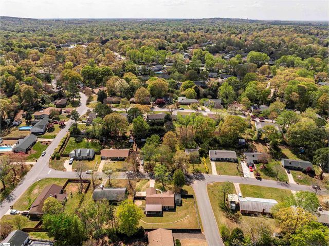 104 Burlington Avenue, Greenville, SC 29650