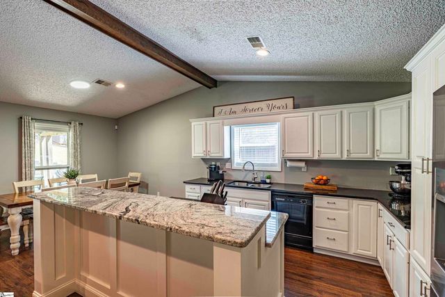 104 Burlington Avenue, Greenville, SC 29650