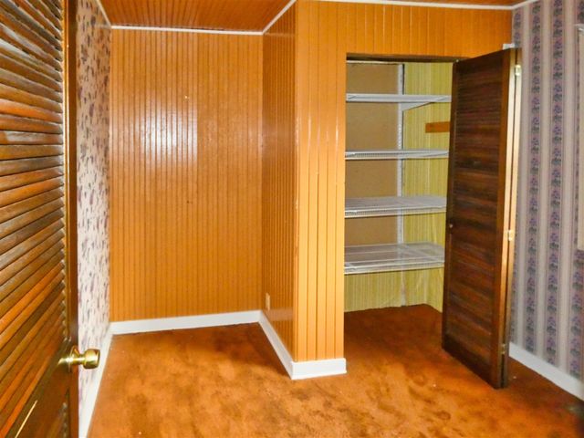 5511 Lakewood Street, Coloma, MI 49038