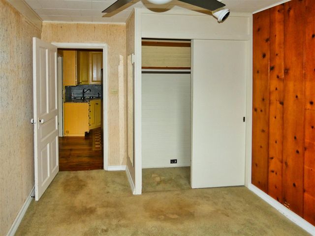 5511 Lakewood Street, Coloma, MI 49038