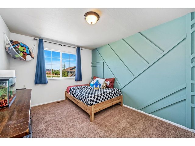 2243 Ballard Ln, Fort Collins, CO 80524