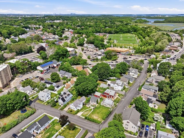35 School St, Weymouth, MA 02189
