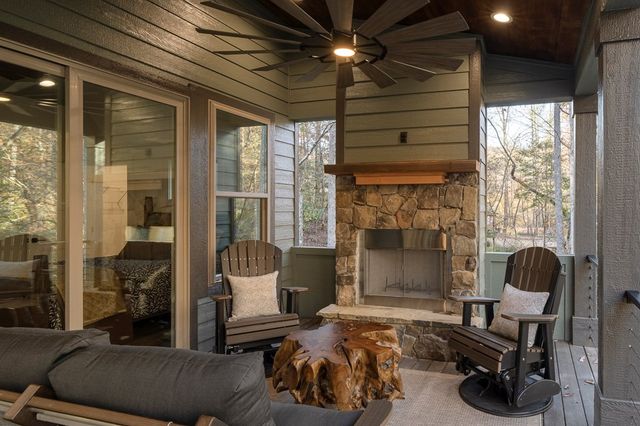 1214 John Abernathy Road, Blairsville, GA 30512