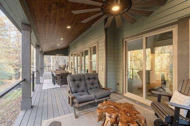 1214 John Abernathy Road, Blairsville, GA 30512