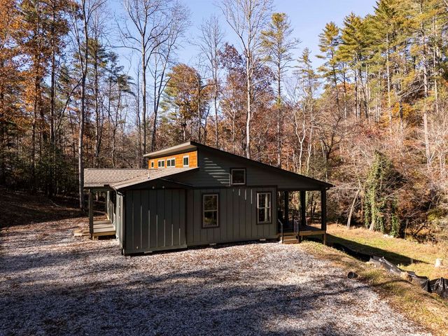 1214 John Abernathy Road, Blairsville, GA 30512