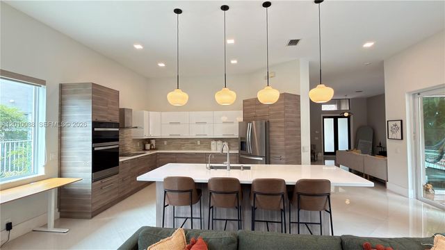 3829 Heron Ridge Ln, Weston, FL 33331