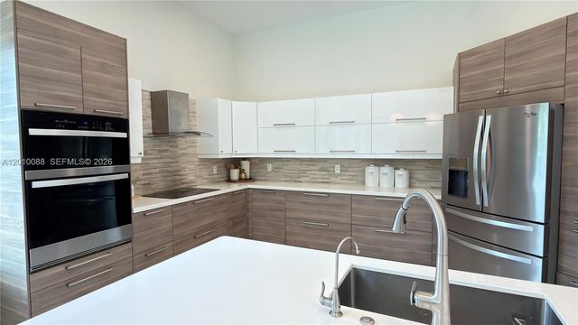 3829 Heron Ridge Ln, Weston, FL 33331