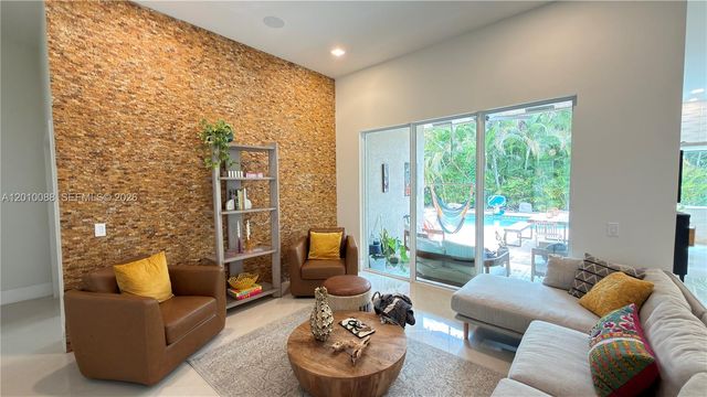 3829 Heron Ridge Ln, Weston, FL 33331