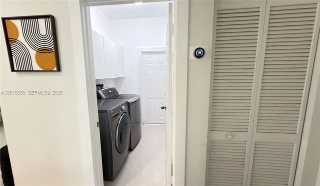 3829 Heron Ridge Ln, Weston, FL 33331