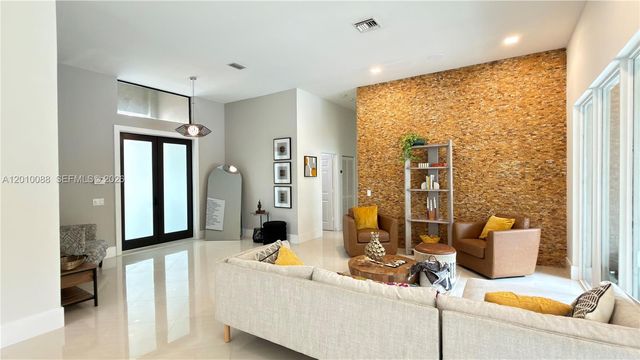 3829 Heron Ridge Ln, Weston, FL 33331