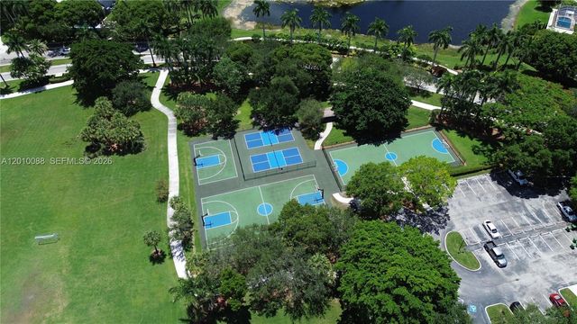 3829 Heron Ridge Ln, Weston, FL 33331