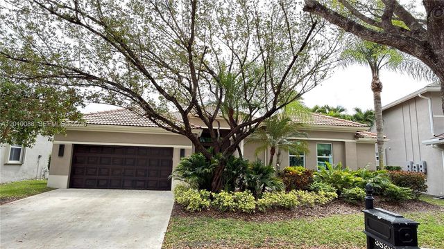 3829 Heron Ridge Ln, Weston, FL 33331