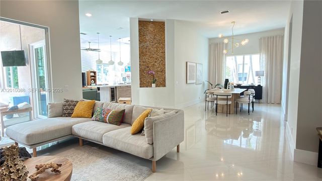 3829 Heron Ridge Ln, Weston, FL 33331