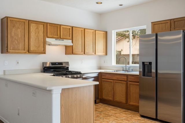 7524 Cricket Hill Drive NE, Albuquerque, NM 87113