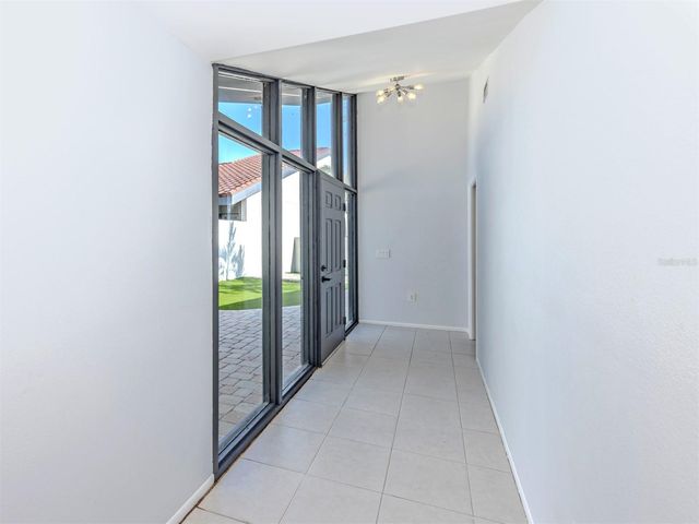 764 SARABAY ROAD 8, Osprey, FL 34229