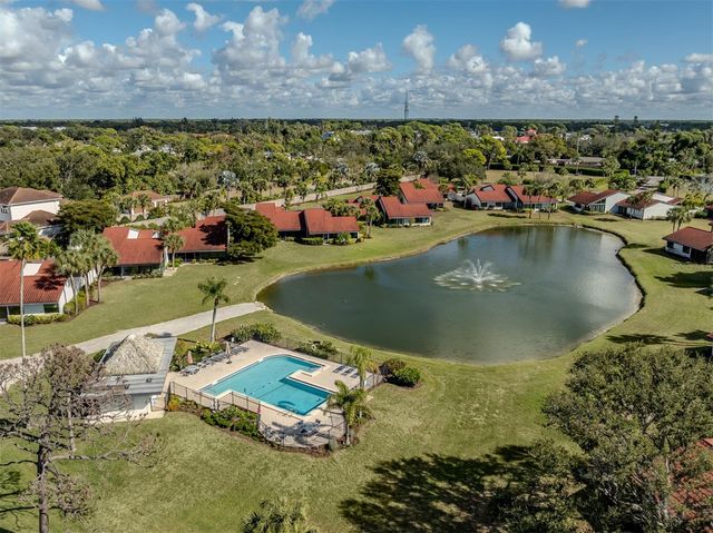 764 SARABAY ROAD 8, Osprey, FL 34229