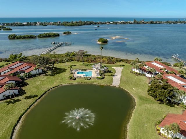 764 SARABAY ROAD 8, Osprey, FL 34229