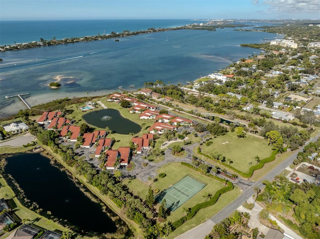 764 SARABAY ROAD 8, Osprey, FL 34229