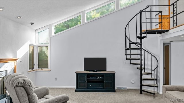 99 June Drive, Elma, NY 14059