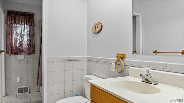 99 June Drive, Elma, NY 14059