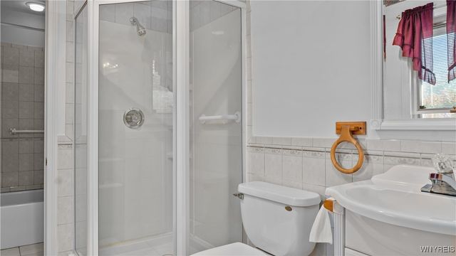 99 June Drive, Elma, NY 14059