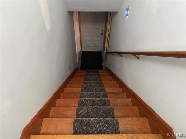 99 June Drive, Elma, NY 14059