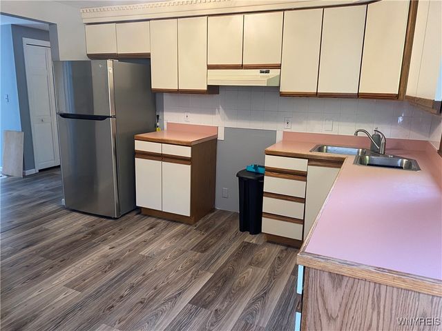 99 June Drive, Elma, NY 14059