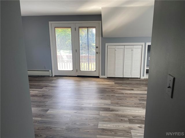 99 June Drive, Elma, NY 14059