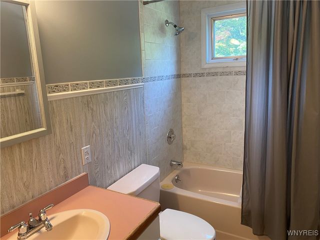 99 June Drive, Elma, NY 14059