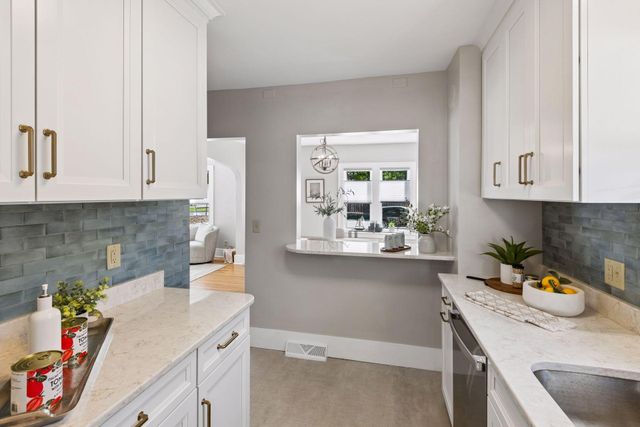 8026 Rose Street, Victoria, MN 55386