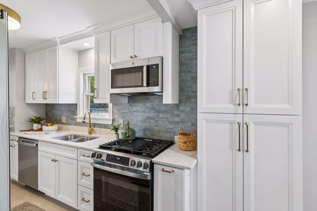 8026 Rose Street, Victoria, MN 55386