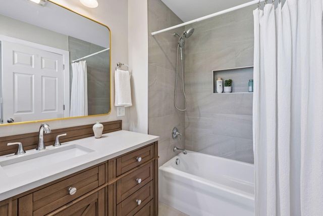 8026 Rose Street, Victoria, MN 55386