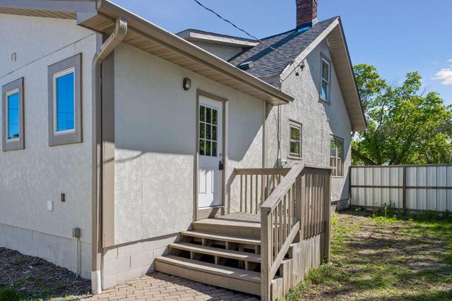 8026 Rose Street, Victoria, MN 55386